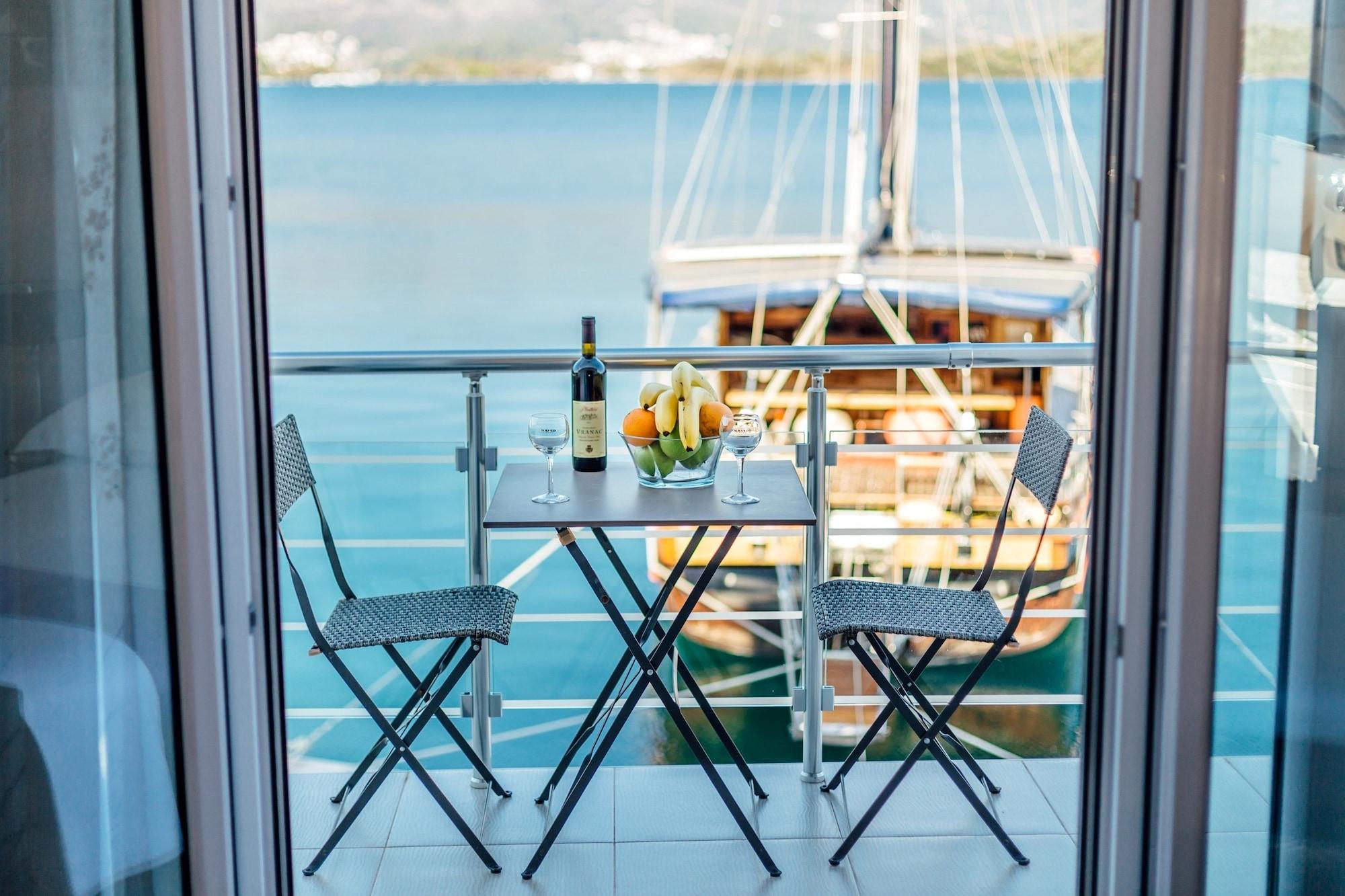 Apartments Monet Tivat Extérieur photo