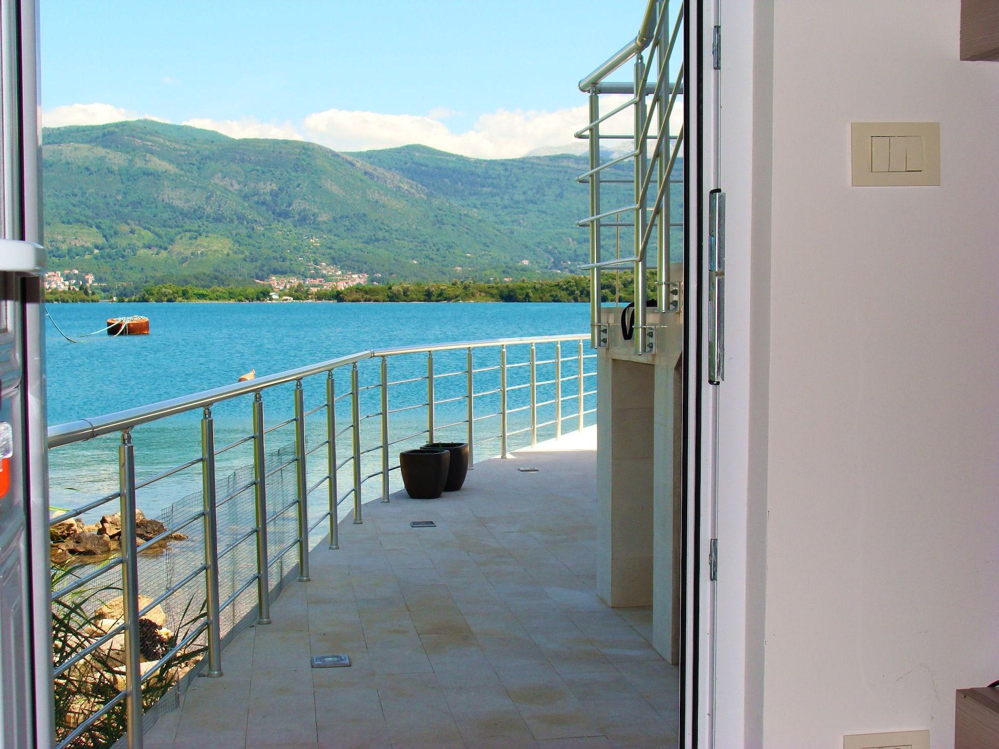 Apartments Monet Tivat Extérieur photo